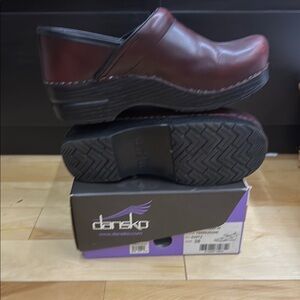 Dansko Burgundy Leather Mules